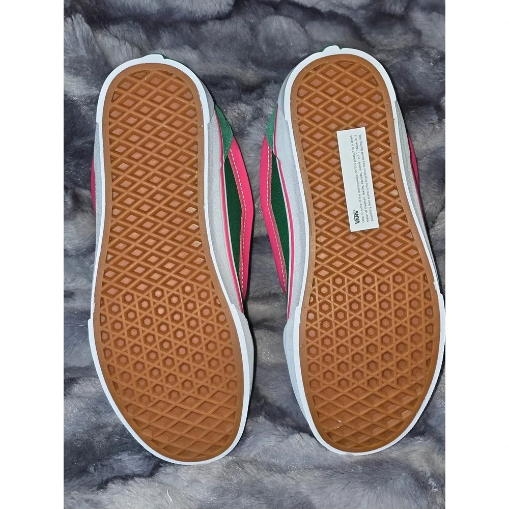 NWB Vans Knu Skool Suede Youth‎ Green Pink Skate Shoes Size 6.5